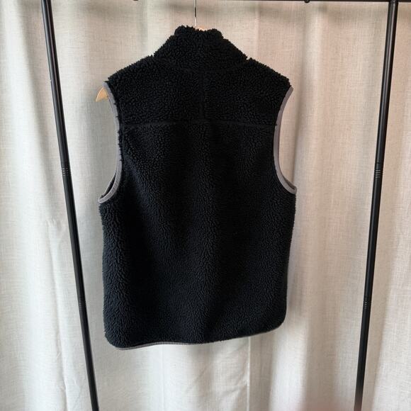 L.L.Bean Sherpa Fleece Vest Men’s M Black Cozy Outdoor Core Layer - Picture 2 of 14